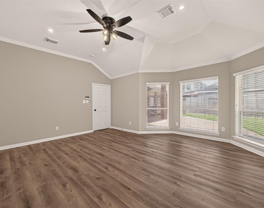 1527 Lake Pauline Court - Photo Thumbnail 24