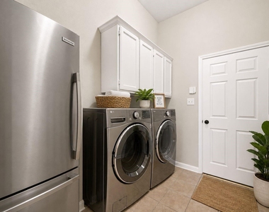1527 Lake Pauline Court - Photo Thumbnail 36