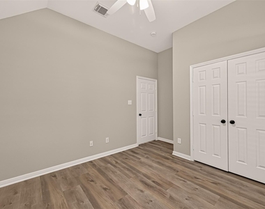 1527 Lake Pauline Court - Photo Thumbnail 29