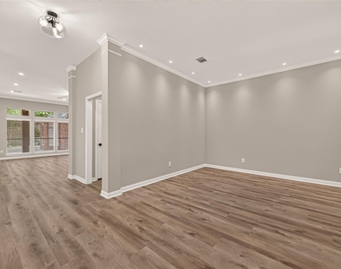 1527 Lake Pauline Court - Photo Thumbnail 8