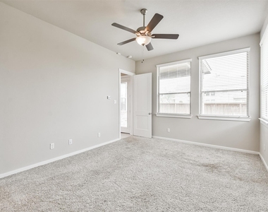 27025 Sofia Forest Drive - Photo Thumbnail 25
