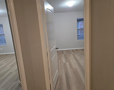 18306 Sonora Brook Lane Lane - Photo Thumbnail 3
