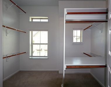 4004 Centre Meadow Way - Photo Thumbnail 23