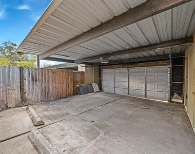 8726 Wilcrest Drive - Photo Thumbnail 25