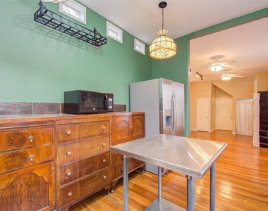 5419 Gulfton Street - Photo Thumbnail 8