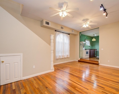 5419 Gulfton Street - Photo Thumbnail 1