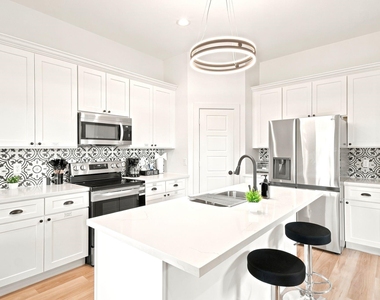 9240 Culver Street - Photo Thumbnail 4