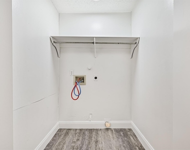 5220 Krueger Drive - Photo Thumbnail 30