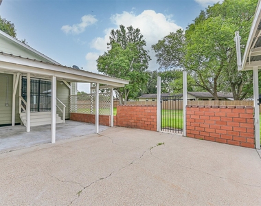 5220 Krueger Drive - Photo Thumbnail 15