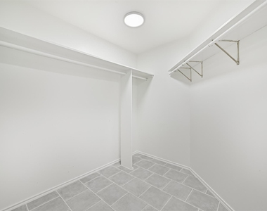5220 Krueger Drive - Photo Thumbnail 39