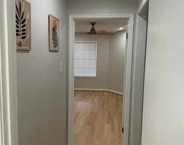 9797 Leawood Boulevard - Photo Thumbnail 11