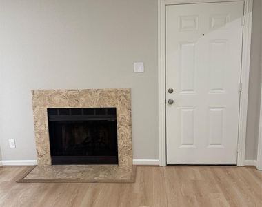 9797 Leawood Boulevard - Photo Thumbnail 14
