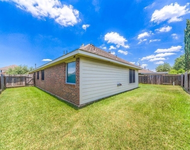 9934 Barr Lake Drive - Photo Thumbnail 17