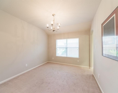 9934 Barr Lake Drive - Photo Thumbnail 4