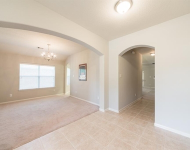 9934 Barr Lake Drive - Photo Thumbnail 3