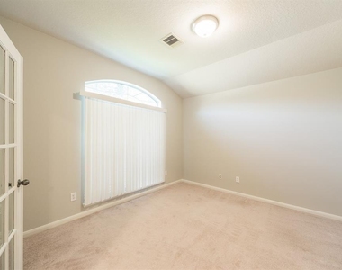9934 Barr Lake Drive - Photo Thumbnail 2