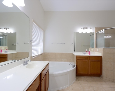 24322 Bella Florence Drive - Photo Thumbnail 10