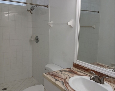 1050 Hancock Creek South Boulevard - Photo Thumbnail 8
