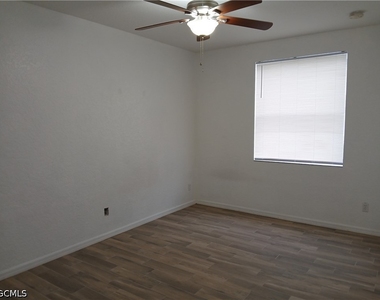 1050 Hancock Creek South Boulevard - Photo Thumbnail 7