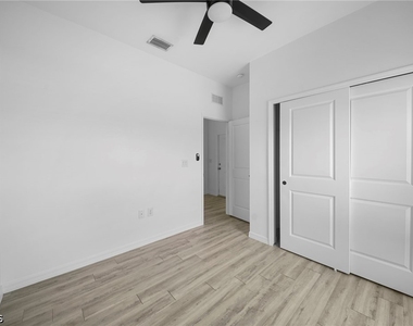 528 Se 6th Street - Photo Thumbnail 12