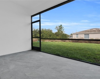 111 Harry Avenue S - Photo Thumbnail 29