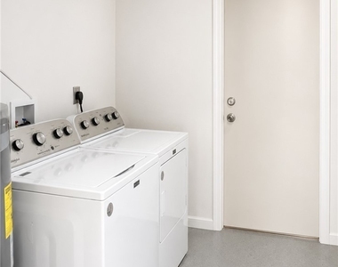 2122 Se 6th Terrace - Photo Thumbnail 17