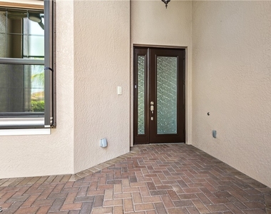 12045 Lakewood Preserve Place - Photo Thumbnail 2