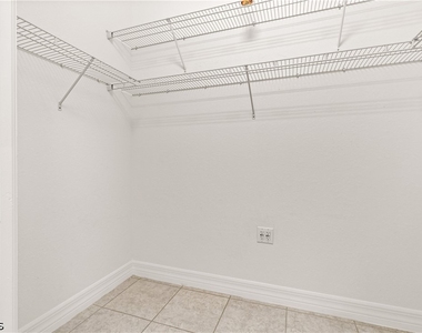 12045 Lakewood Preserve Place - Photo Thumbnail 11