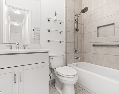 12045 Lakewood Preserve Place - Photo Thumbnail 7
