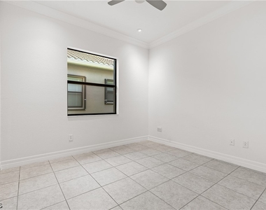 12045 Lakewood Preserve Place - Photo Thumbnail 6