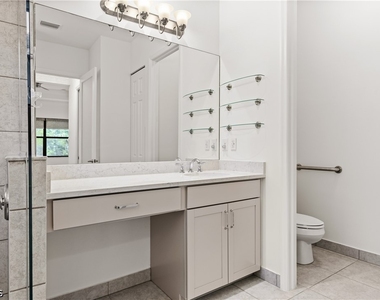 12045 Lakewood Preserve Place - Photo Thumbnail 8