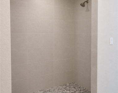 1501 Ne 43rd Terrace - Photo Thumbnail 20