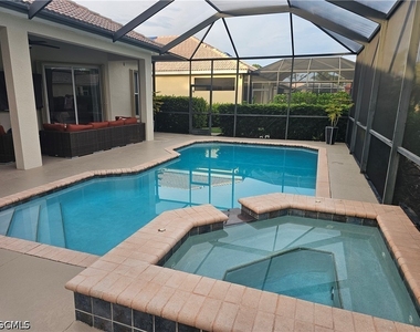 2323 Baynmar Dr - Photo Thumbnail 13
