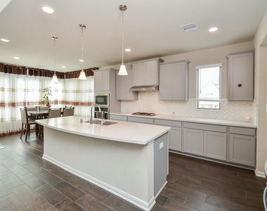 3035 Dragonlet Lane - Photo Thumbnail 26