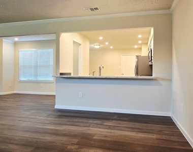14211 Sylvia Drive - Photo Thumbnail 11