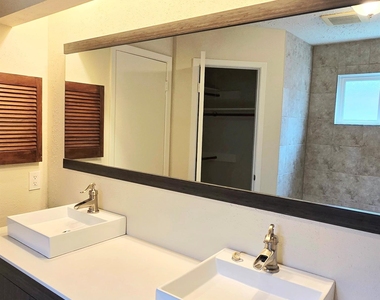 14211 Sylvia Drive - Photo Thumbnail 20