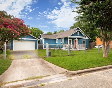 817 Gale Street - Photo Thumbnail 1