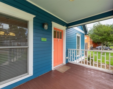 817 Gale Street - Photo Thumbnail 4