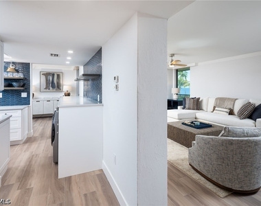 10475 Gulf Shore Drive - Photo Thumbnail 8