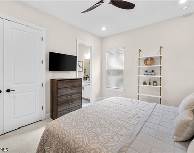 17489 Aquila Court - Photo Thumbnail 30