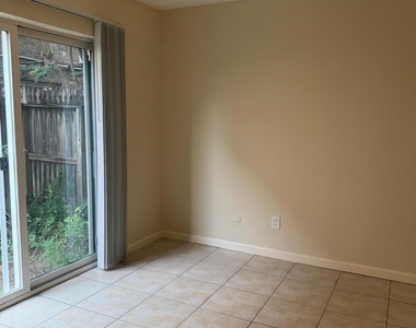 6402 Del Monte Drive - Photo Thumbnail 4