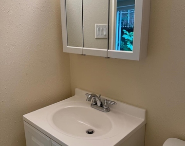 6402 Del Monte Drive - Photo Thumbnail 18