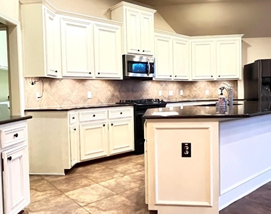 27926 Barberry Banks Lane - Photo Thumbnail 5