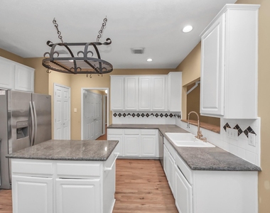 23003 Governorshire Drive - Photo Thumbnail 21