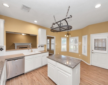 23003 Governorshire Drive - Photo Thumbnail 20