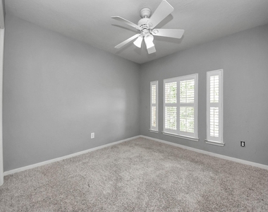 23003 Governorshire Drive - Photo Thumbnail 12