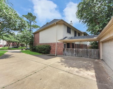 23003 Governorshire Drive - Photo Thumbnail 46