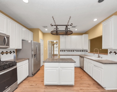 23003 Governorshire Drive - Photo Thumbnail 30