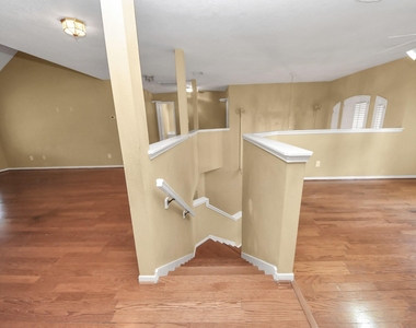 23003 Governorshire Drive - Photo Thumbnail 43