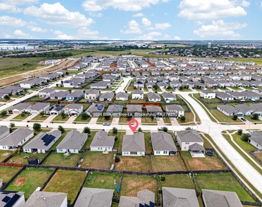 1024 Banyon Tree Lane - Photo Thumbnail 44